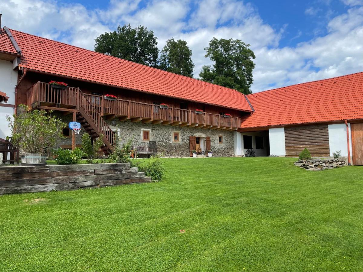 Farma Nahlov Apartment Фримбурк Екстериор снимка